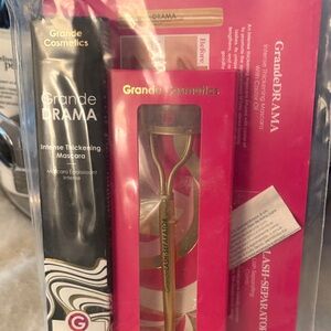 Grande Cosmetics GrandeDRAMA Intense Thickening Mascara - Black